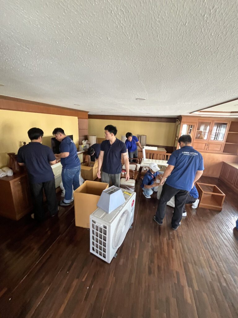 บริการขนย้ายคอนโดชั้น 8 พร้อมเฟอร์นิเจอร์ชิ้นใหญ่